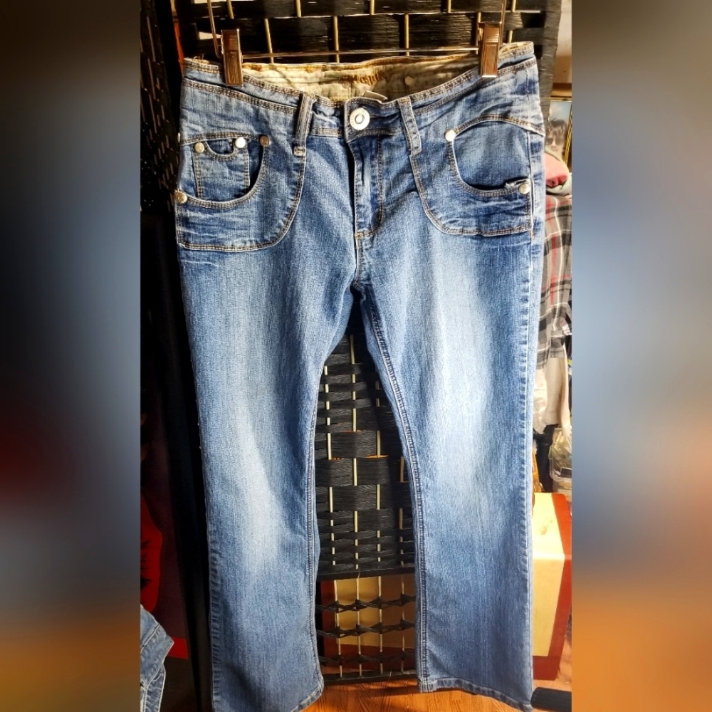 Illegal jeans